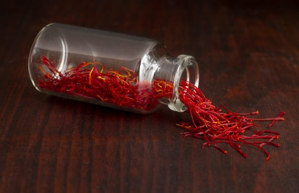 aromatic-saffron-still-life-arrangement